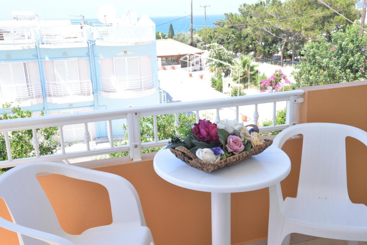 Sunny Rooms Limenas Chersonisou Exterior foto